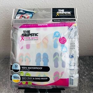 The Gripstic X-treme Sports Wearable Waterproof Pouch
